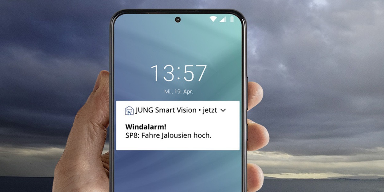 JUNG Smart Panel 8 bei Elektro Finkbeiner in Weinstadt
